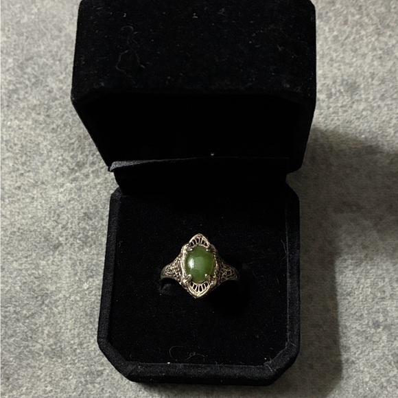 Jewelry - Vintage Style Silver Ring with Green Gemstone